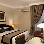 Massimo Plaza Отель