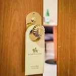 Отель Massimo Plaza 4*