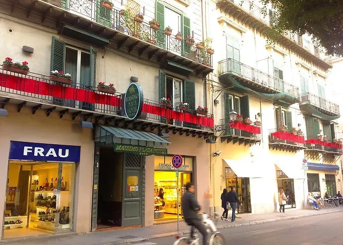 Massimo Plaza Hotel 4*