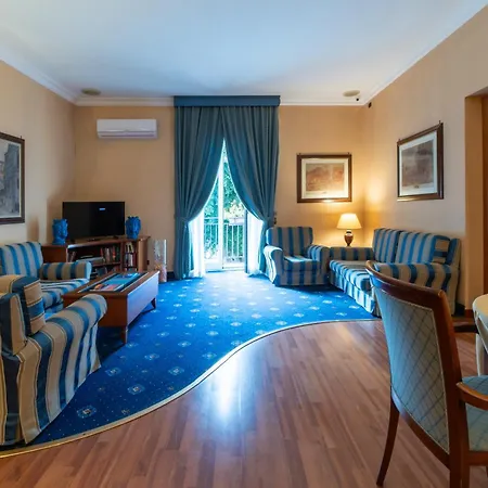 Massimo Plaza 4*