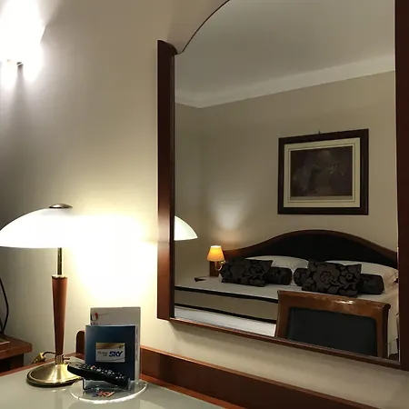 Hotel Massimo Plaza 4*