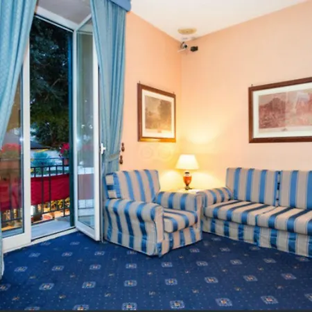 Massimo Plaza Hotel 4*
