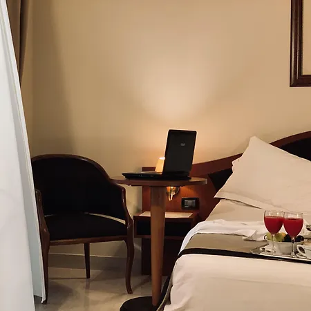 Massimo Plaza Отель Палермо