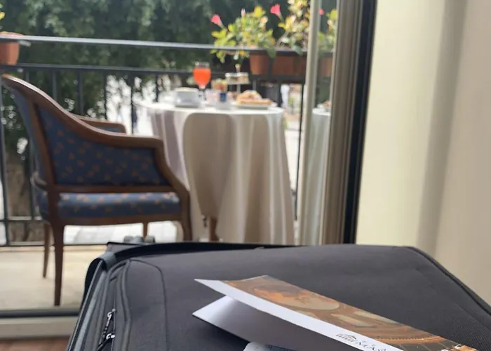 Massimo Plaza Палермо