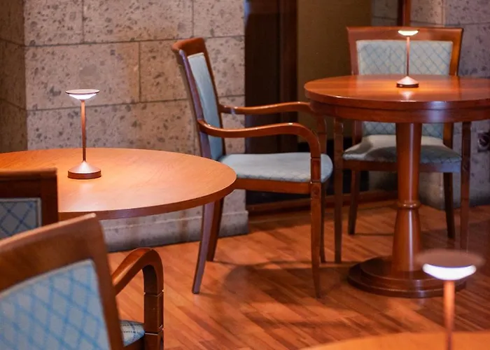 Отель Massimo Plaza 4*