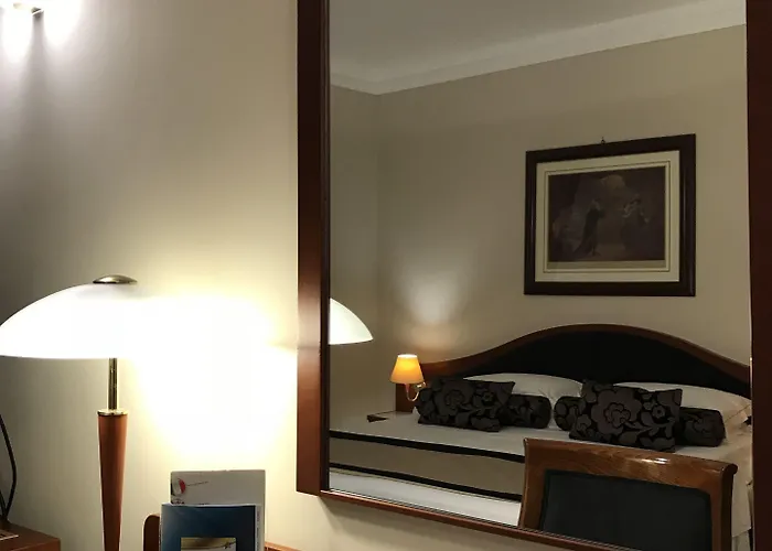 Отель Massimo Plaza 4*