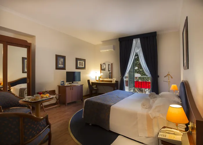 Massimo Plaza Отель