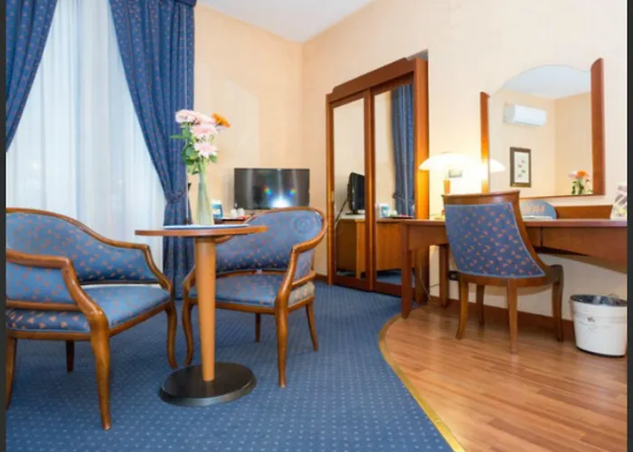 Massimo Plaza Hotel 4*