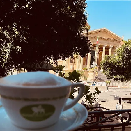 Szálloda Massimo Plaza