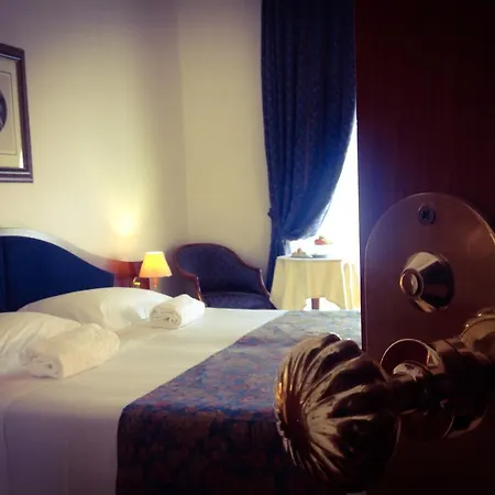 Massimo Plaza 4*